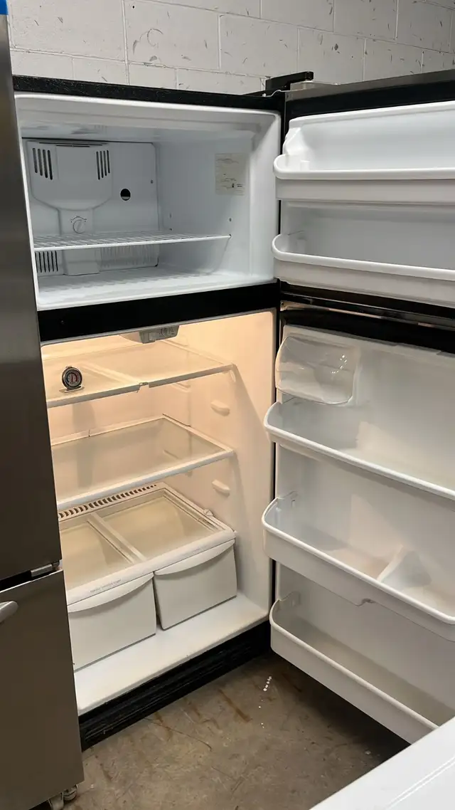  Frigidaire  30” Dented Refrigerator Fully Tested  30-Day in Refrigerators in Kitchener / Waterloo - Image 5