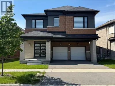 Welcome to this stunning luxury detached home offering approximately 2,800 sq.ft. of beautifully des...