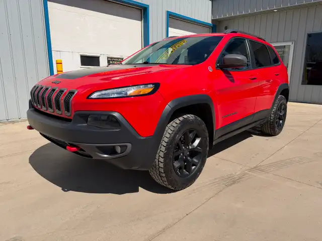 2017 Jeep Cherokee Trailhawk548407657083719681
