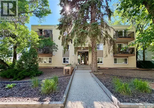 2 2358 Rae STREET Regina, Saskatchewan in Condos for Sale in Regina - Image 2