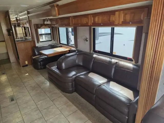 2007 Newmar Dutch Star Dutch Star 4307 in RVs & Motorhomes in Penticton - Image 5