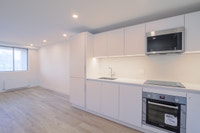 Renovated Akelius one bedroom apartment for rent. Located near rue Milton in the Milton Park neighbo... (image 2)