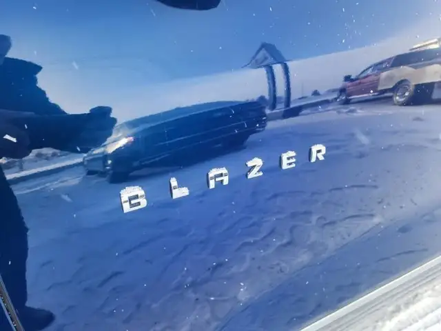 2023 Chevrolet Blazer Premier 3.6L V6 | PREMIER CONVENIENCE P... in Cars & Trucks in St. Albert - Image 6