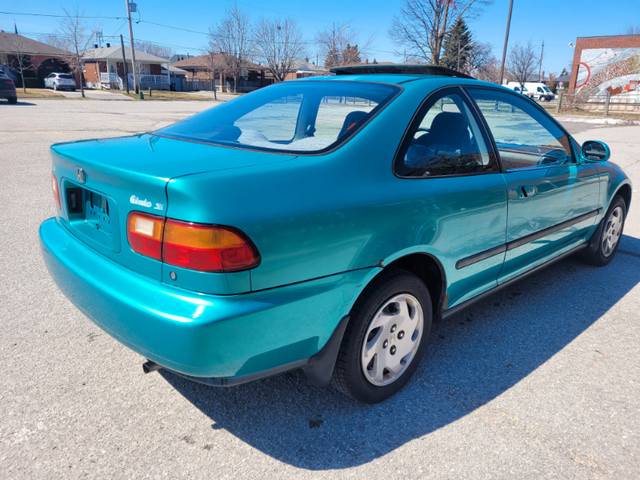 1993 Honda Civic Si Coupe **5 speed** in Cars & Trucks in City of Toronto - Image 4