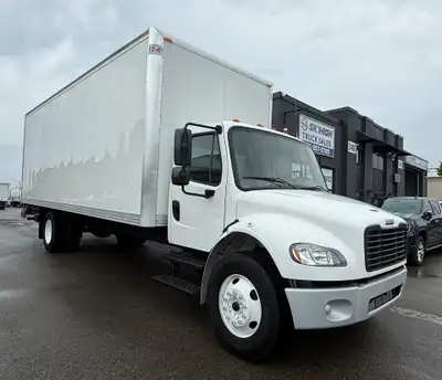 2022 Freightliner M2 235,486 Kms 26 Feet Box Tailgate Automatic Transmission Hydraulic Brakes G Lice...