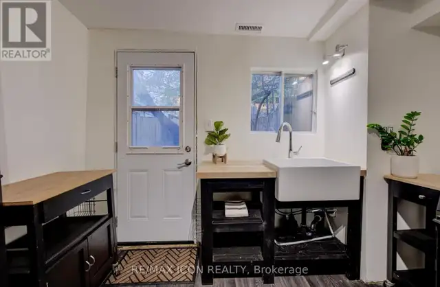 898 EASTERN AVENUE Toronto (Greenwood-Coxwell), Ontario in Houses for Sale in City of Toronto - Image 17