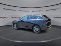 // ACCIDENT FREE!! // // SINGLE OWNER! // This 2025 Mazda CX-5 Sport Design AWD is a sharp, well-kep... (image 5)