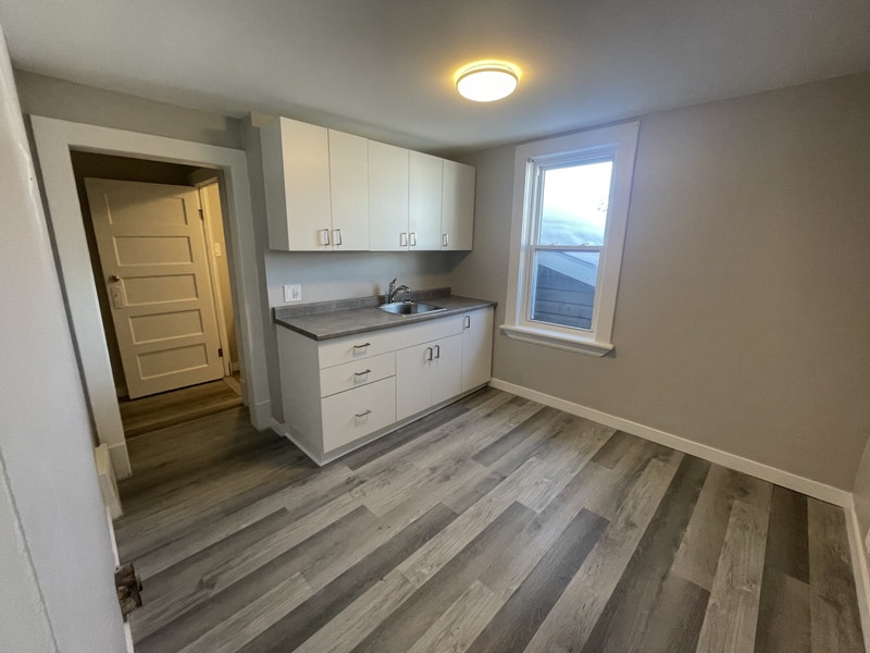 JEAN 184(4) 1 Bedroom Long Term Rentals Sudbury Kijiji