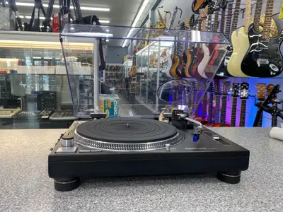 Technics SL-1200MK2 Turntable Two available Item# 1412231 Item# 1412232 -Includes original box -Grea...