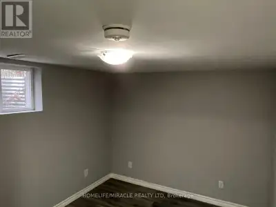23 JAY COURT Kitchener, Ontario