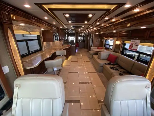 2014 Newmar Mountain Aire 4369 in RVs & Motorhomes in Abbotsford - Image 12