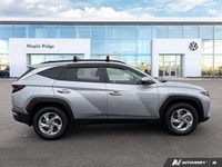 Command attention on every journey with this striking 2024 Hyundai Tucson Preferred, finished in a s... (image 5)