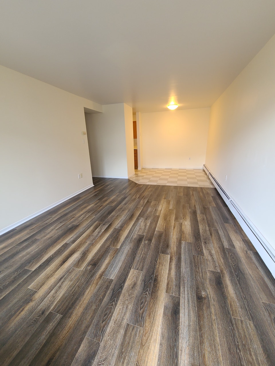 Spacious 2BR w/ Dishwasher - 96 North St (Unit 203 & 304) - Oct 1