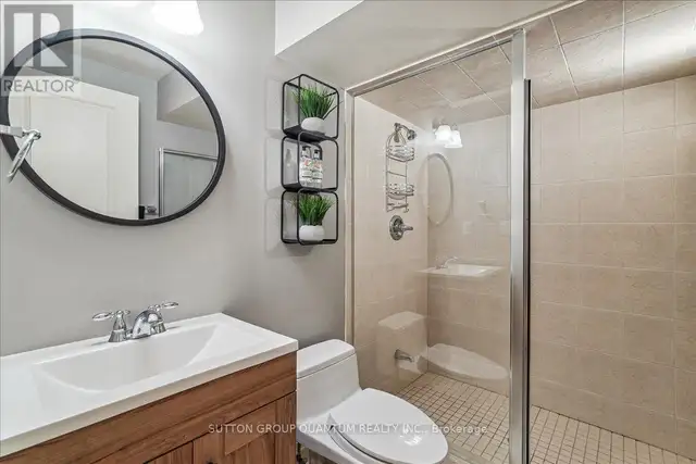 2378 MARINE DRIVE Oakville (BR Bronte), Ontario in Condos for Sale in Oakville / Halton Region - Image 26