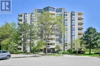 Spacious and well maintained 2 bed, 2 bath unit offering 1,283 square feet of living space at The Vi...