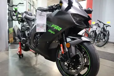 Argyll Motorsports MSRP $34,999++ 2025 Kawasaki Ninja ZX-10RR You can beat all opponents, but there...