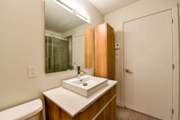 Renovated Akelius two bedroom apartment for rent. Located near sauve in the Ahuntsic neighborhood, M... (image 5)