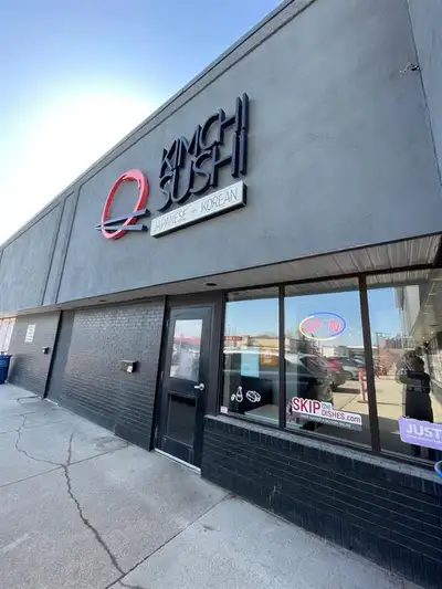 4J//Winnipeg/BUSINESS FOR SALE PROFITABLE SUSHI RESTAURANT WITH LIQUOR LICENSE! Incredible opportuni...