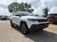 | Apple CarPlay and Android Auto | Power Liftgate | Heated Front Seats | Heated Steering Wheel | Cla... (image 1)