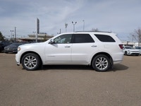 Enjoy a perfect balance of performance, luxury, and versatility with this pre-owned 2019 Dodge Duran... (image 2)