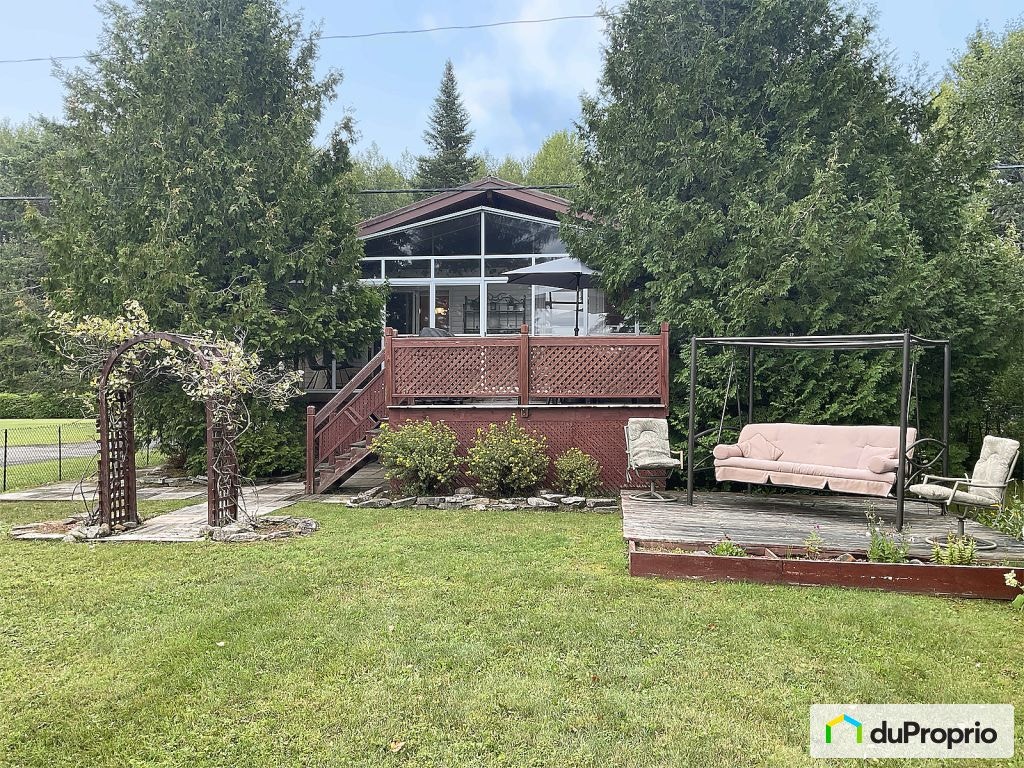 $324,000 - Cottage for sale in St-Gabriel-De-Brandon — photo 1