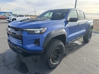 AMVIC Licensed Dealer The 2026 Chevrolet Colorado ZR2 Crew Cab 4WD in Reef Blue Metallic takes midsi... (image 3)