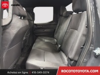 ... Engine: Moteur à 4 cylindres L/100Km City: 12.4 L/100Km Hwy: 9.6 (image 9)