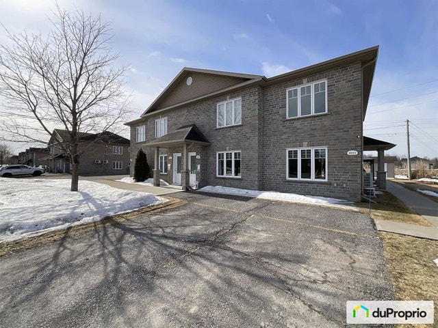 $340,000 - Condominium in Trois-Rivières (Trois-Rivières) — photo 1