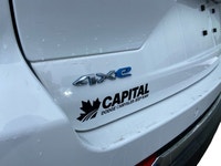 This Jeep Grand Cherokee is equipped with: Remote Start, 2.0L I4 DOHC, 4WD, 10 Speakers, Capri Leath... (image 9)