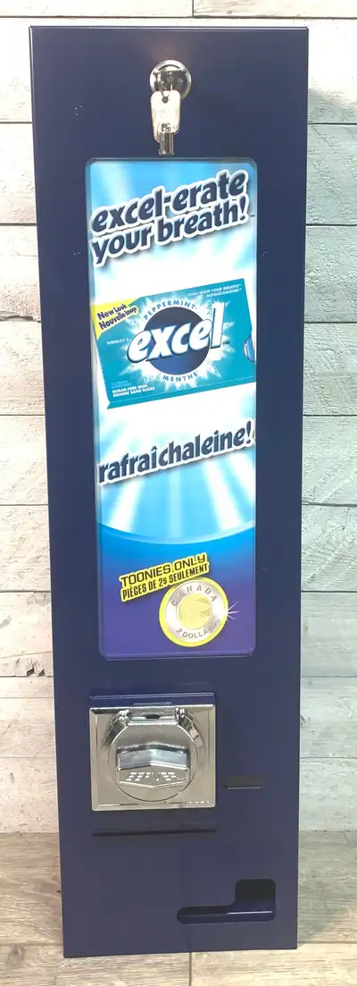 Beaver Excel Gum Dispenser (Toonies Only), View more