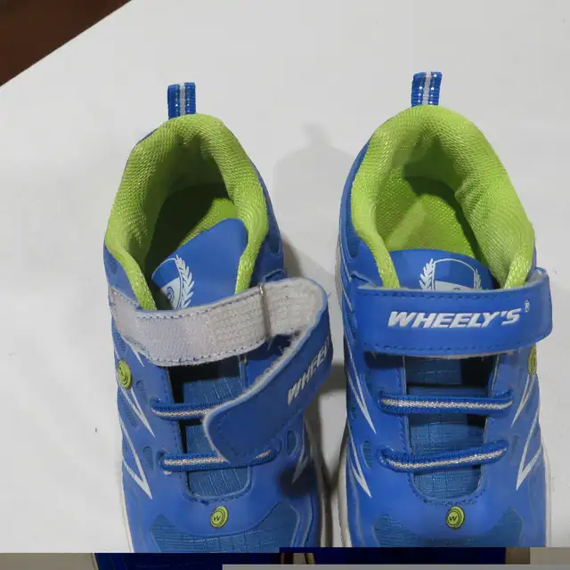 Wheely Fun Shoes For Kids Size 5 in Other in Winnipeg - Image 7