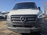 This Mercedes-Benz Sprinter 2500 has a strong Intercooled Turbo Diesel I-4 2.0 L/119 engine powering... (image 3)