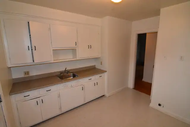 4½ à Montréal (NDG) Stationnement inclus in Long Term Rentals in City of Montréal - Image 7
