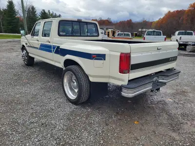 1992 Ford F-350 XLT Dually - 7.5L Ford classic!, View more