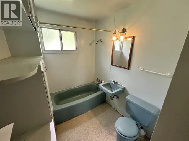 629 A ROAD Canim Lake, British Columbia in Houses for Sale in 100 Mile House - Image 37