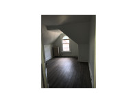 Open House: Every Tuesday from 1:00 - 3:00 PMLease now and get 1 month FREE when you sign before Oct... (image 5)