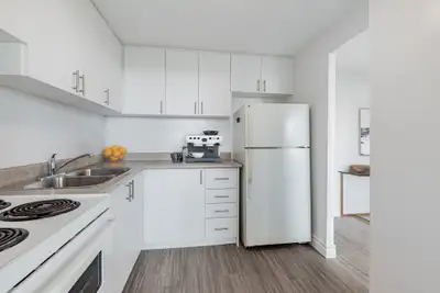 Bachelor/Studio Apartment For Rent - Lindsay Apartments