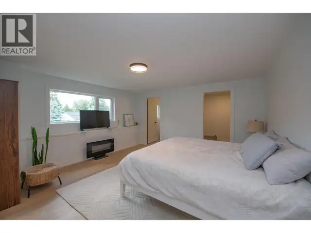 2224 Linea Crescent Lumby, British Columbia in Houses for Sale in Vernon - Image 40