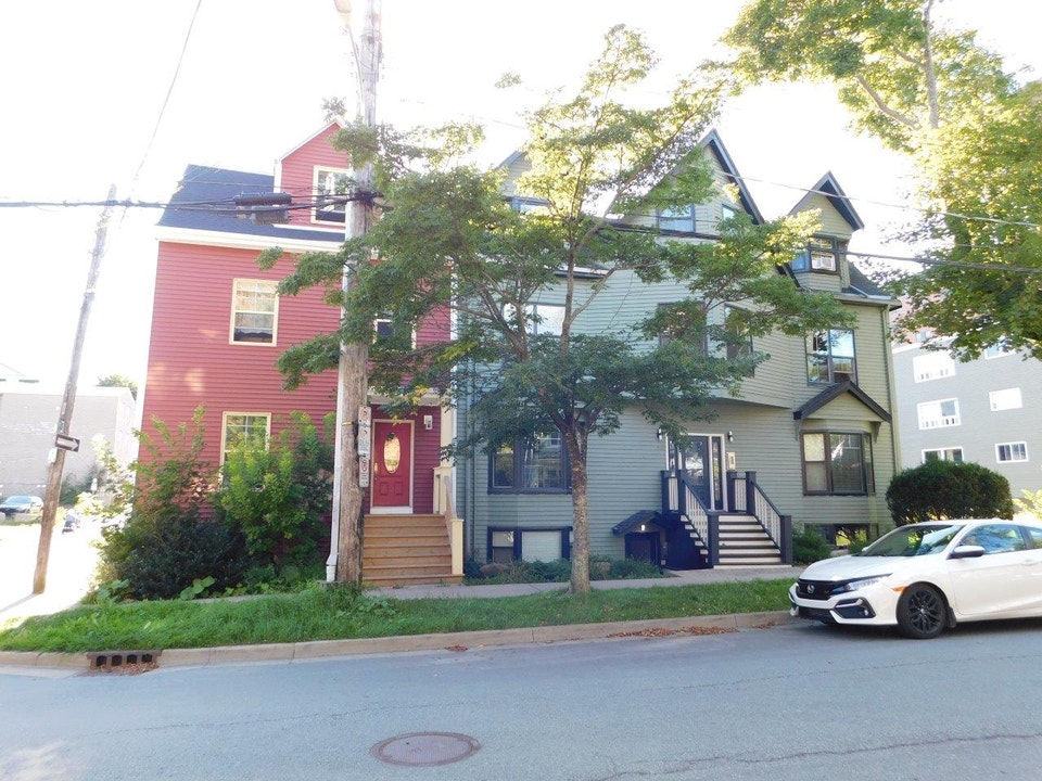Beautiful renovated 2bed/2bath South-end Condo - VIDEO TOUR! 2