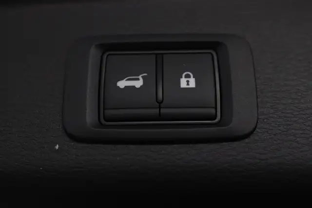 2026 Mitsubishi Outlander SEL in Cars & Trucks in Edmonton - Image 30