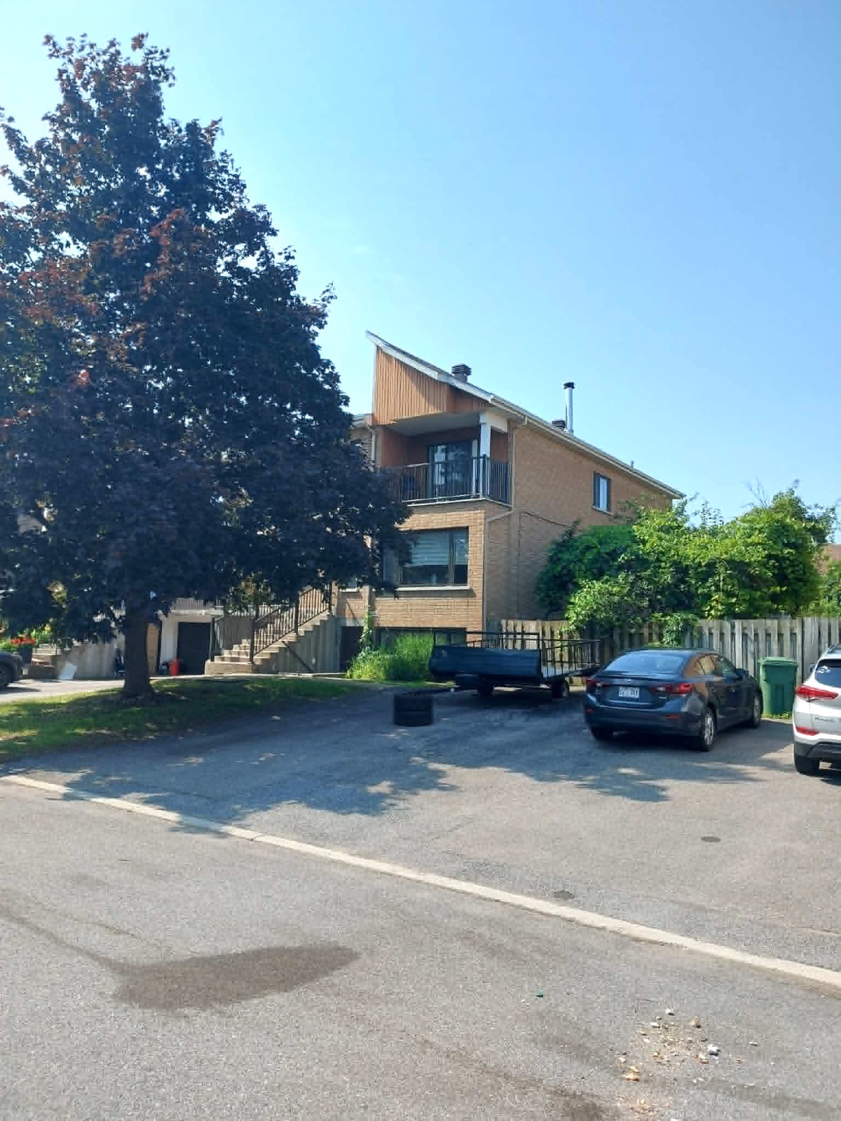 Beautiful Large 3 + 1 bedroom in Pierrefonds West — photo 3