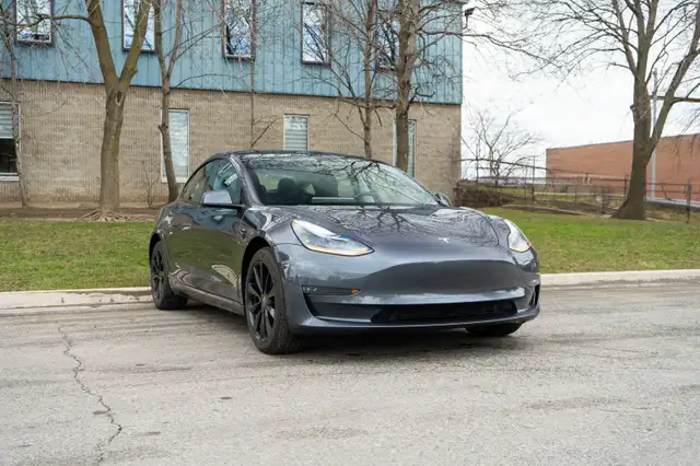 2023 Tesla Model 3591903187440783362