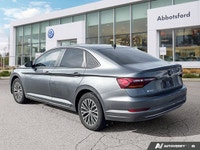 Effortless elegance meets modern functionality in this 2019 Volkswagen Jetta Highline, showcasing ju... (image 2)