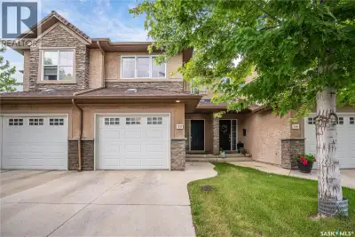 Welcome to this premium condo townhouse, beautifully maintained and bathed in natural light. This br...