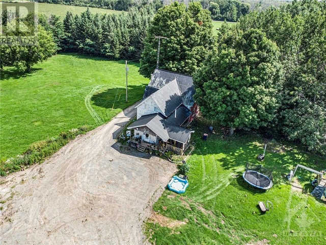 14205 CONCESSION 1-2 ROAD Finch, Ontario | Houses for Sale | Ottawa