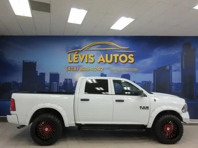 RAM 1500 CLASSIC 2023 V6 3.6L 4X4 CREW-CAB BOITE 5'7 in Cars & Trucks in Lévis - Image 9