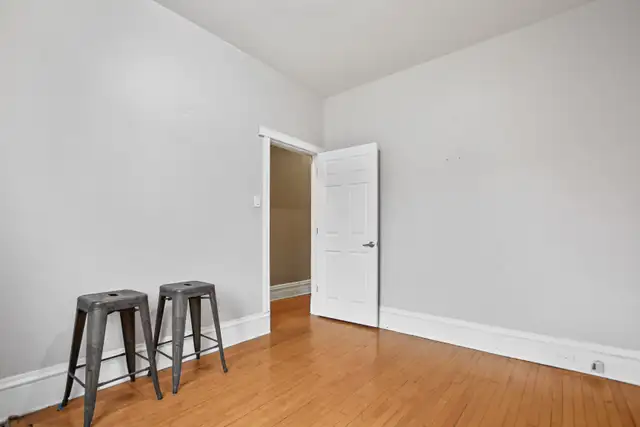 230 Percy Street - 2 Bedroom Lower Unit - Move-In Ready! - 2 Bed in Long Term Rentals in Ottawa - Image 7