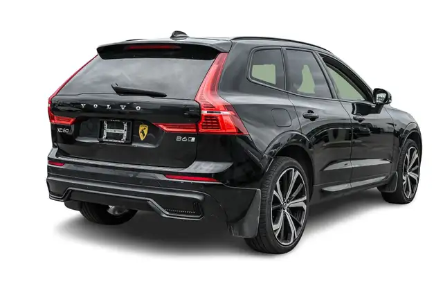 2023 Volvo XC60 in Cars & Trucks in City of Montréal - Image 5
