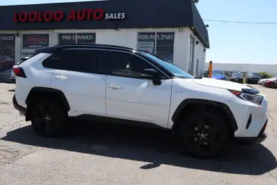 NO ACCIDENT Well Maintained 2020 Toyota RAV4 XSE Hybrid AWD. Experience the perfect blend of fuel ef...
