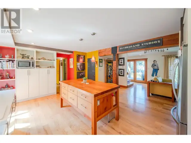 830 Three Mile Road Penticton, British Columbia in Houses for Sale in Penticton - Image 17